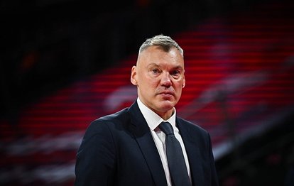 "Fenerbahçe Beko'nun Başantrenörü ve Ekibi, Ortadoğu'da Patlamalar Sonucu Sıkıştı!"